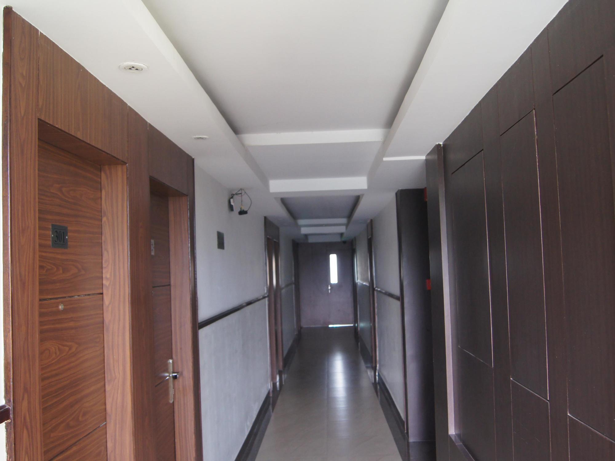 Hotel Siroy Classic Guwahati Esterno foto